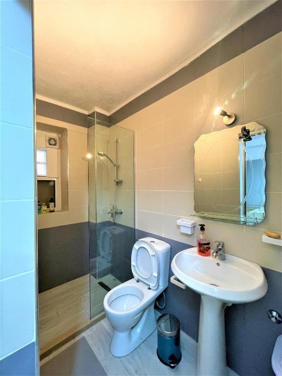 Brunari Apartment Vlorë Buitenkant foto
