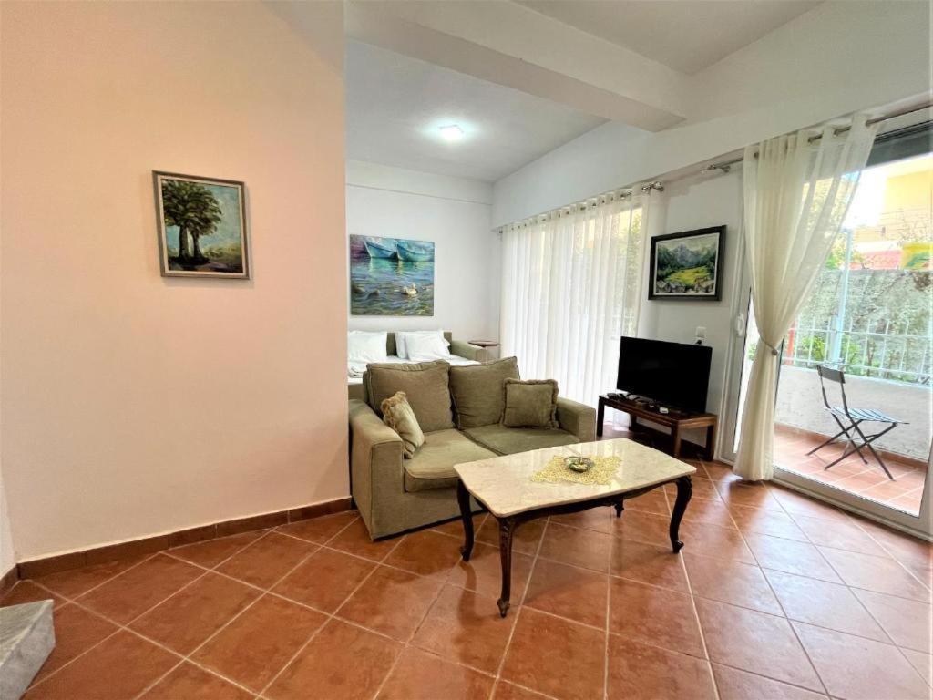 Brunari Apartment Vlorë Buitenkant foto