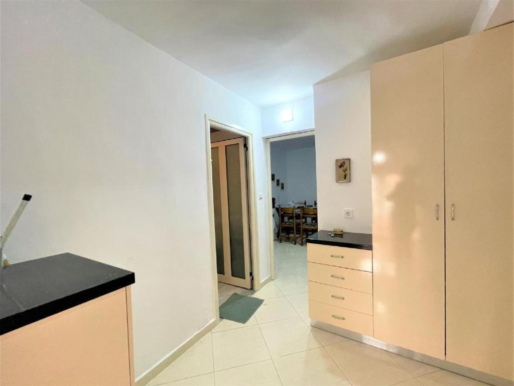 Brunari Apartment Vlorë Buitenkant foto