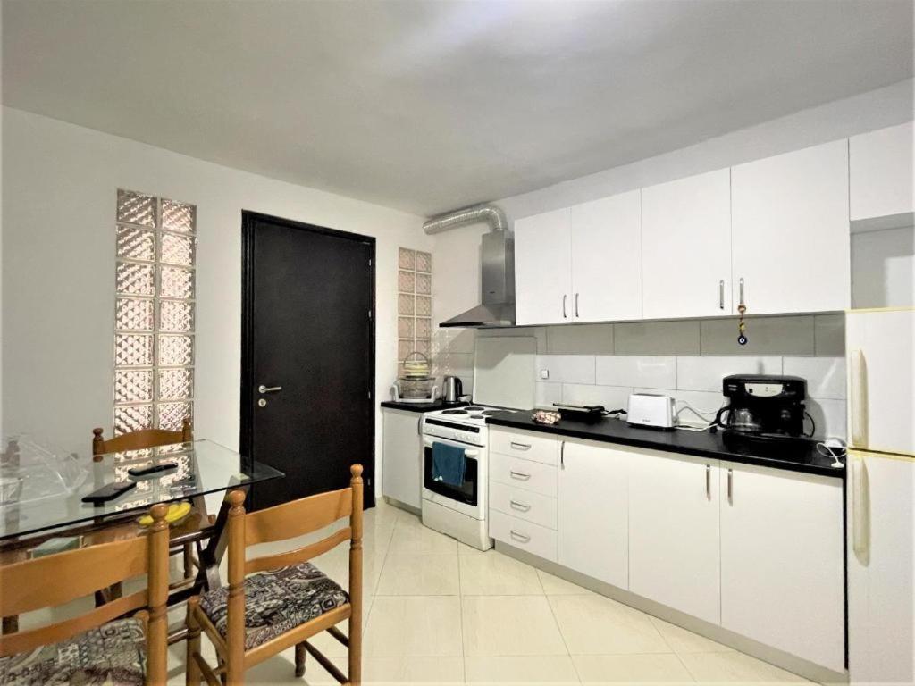 Brunari Apartment Vlorë Buitenkant foto